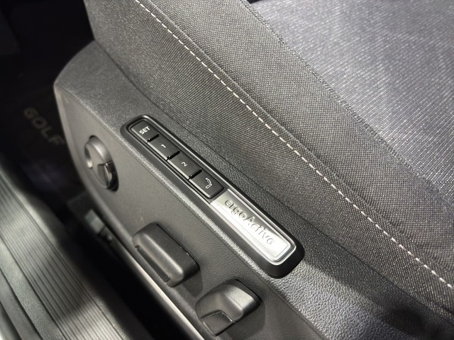 VW - Golf VIII Var. 2.0 TDI 116 PS *LIFE*LED NAVI APP_19