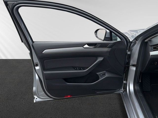 VW - Passat Variant 1.5 TSI DSG 150 PS GRA NAVI APP_9