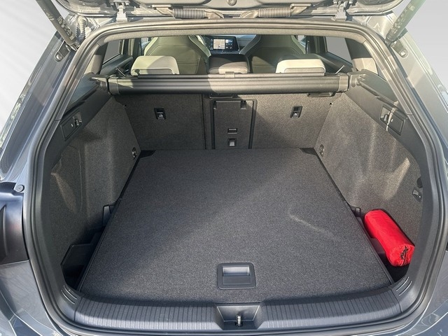 VW - Golf VIII Var. eTSI 190 PS DSG *R-LINE*AHK LED KAMERA ACC_10