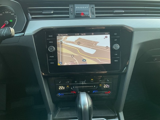 VW - Passat Variant 2.0TDI DSG *Business*_13