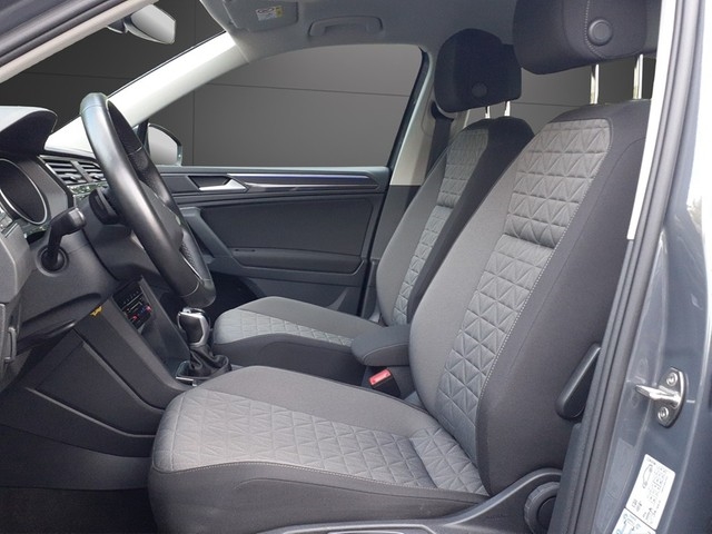 VW - Tiguan Life 2.0TDI DSG AHK+Navi+Kamera DAB+Ambi-Light+ACC+++_8