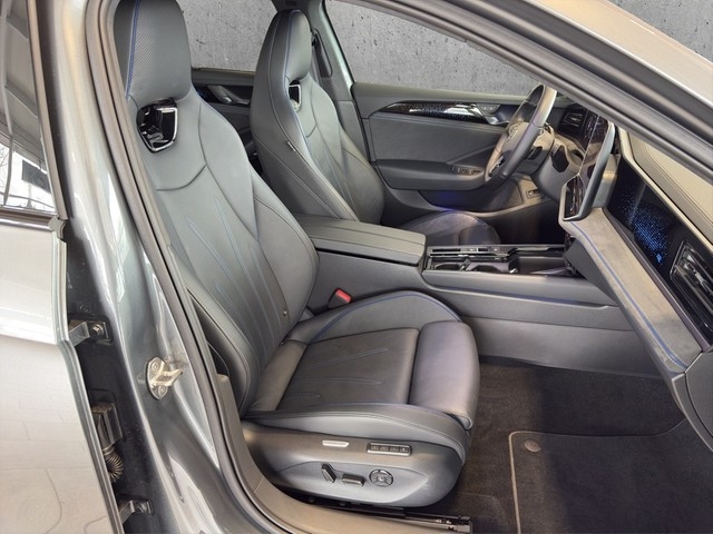 VW - Passat R-Line Signature 2.0TDI 19Alu+AHK +DCC+AreaView+IQ.Light+Soundsystem+_15